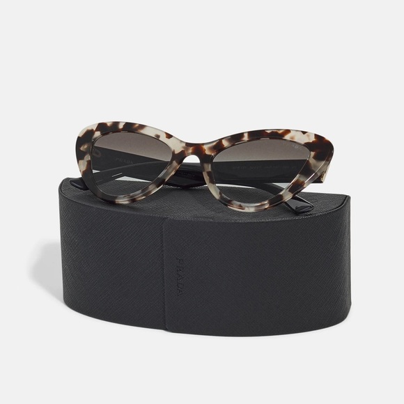 Authentic- PRADA Grey Gradient Cat Eye Ladies Sunglasses
PR 13YS UAO0A7 52 - Picture 5 of 13